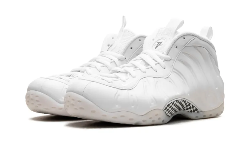 Nike Basketball Air Foamposite One 'Triple White'